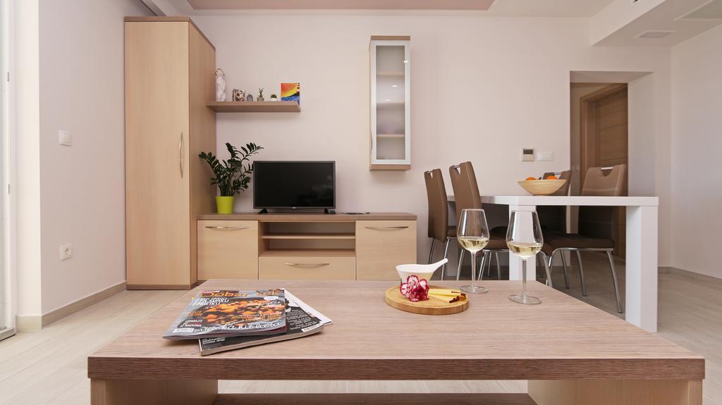 טוצפי Apartments Hermes מראה חיצוני תמונה
