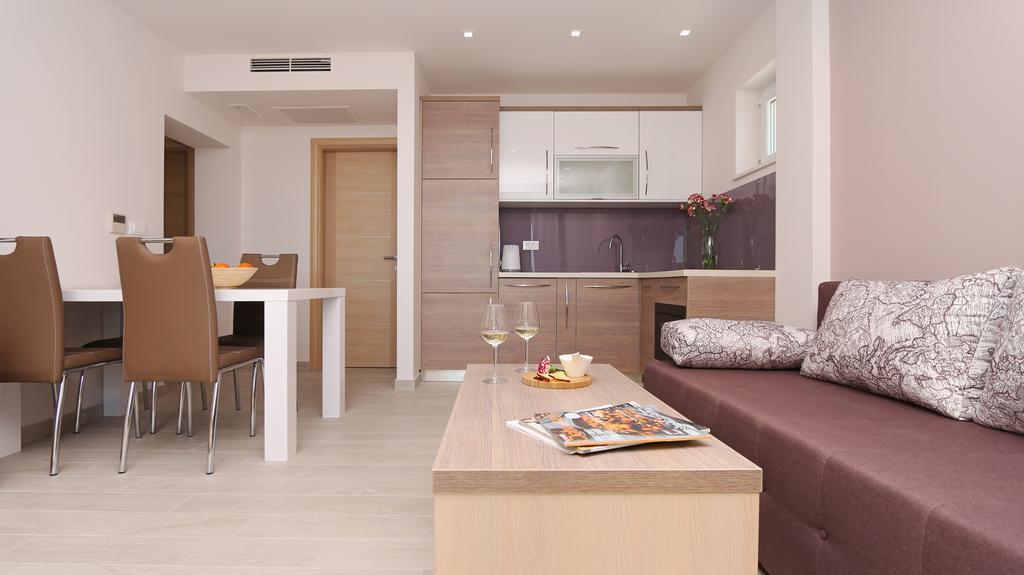 טוצפי Apartments Hermes מראה חיצוני תמונה